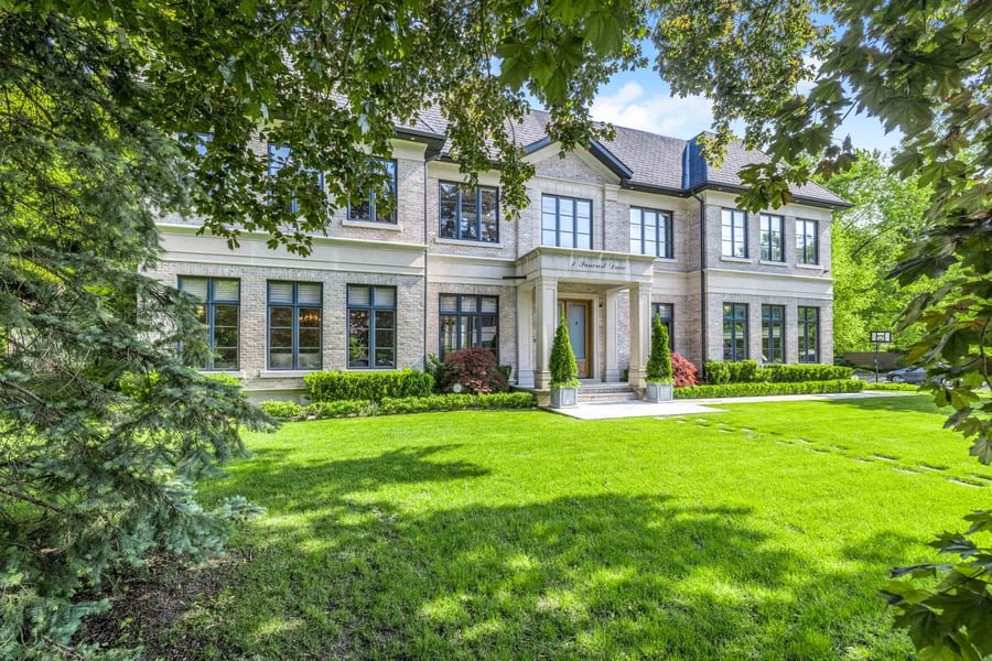 1 Suncrest Drive